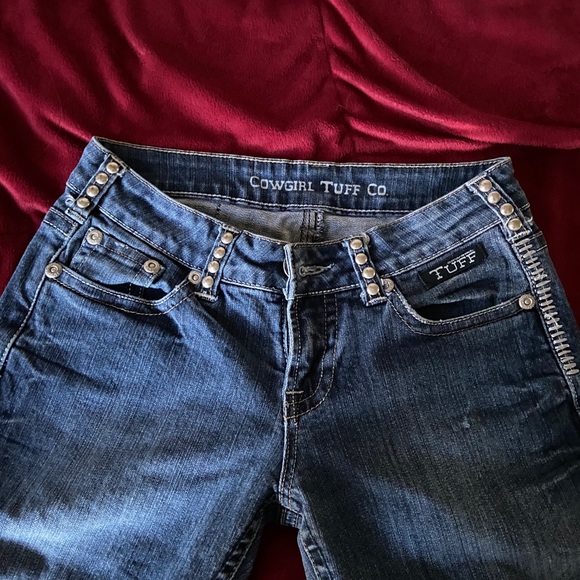 Cowgirl Tuff Jeans - Picture 3 of 9